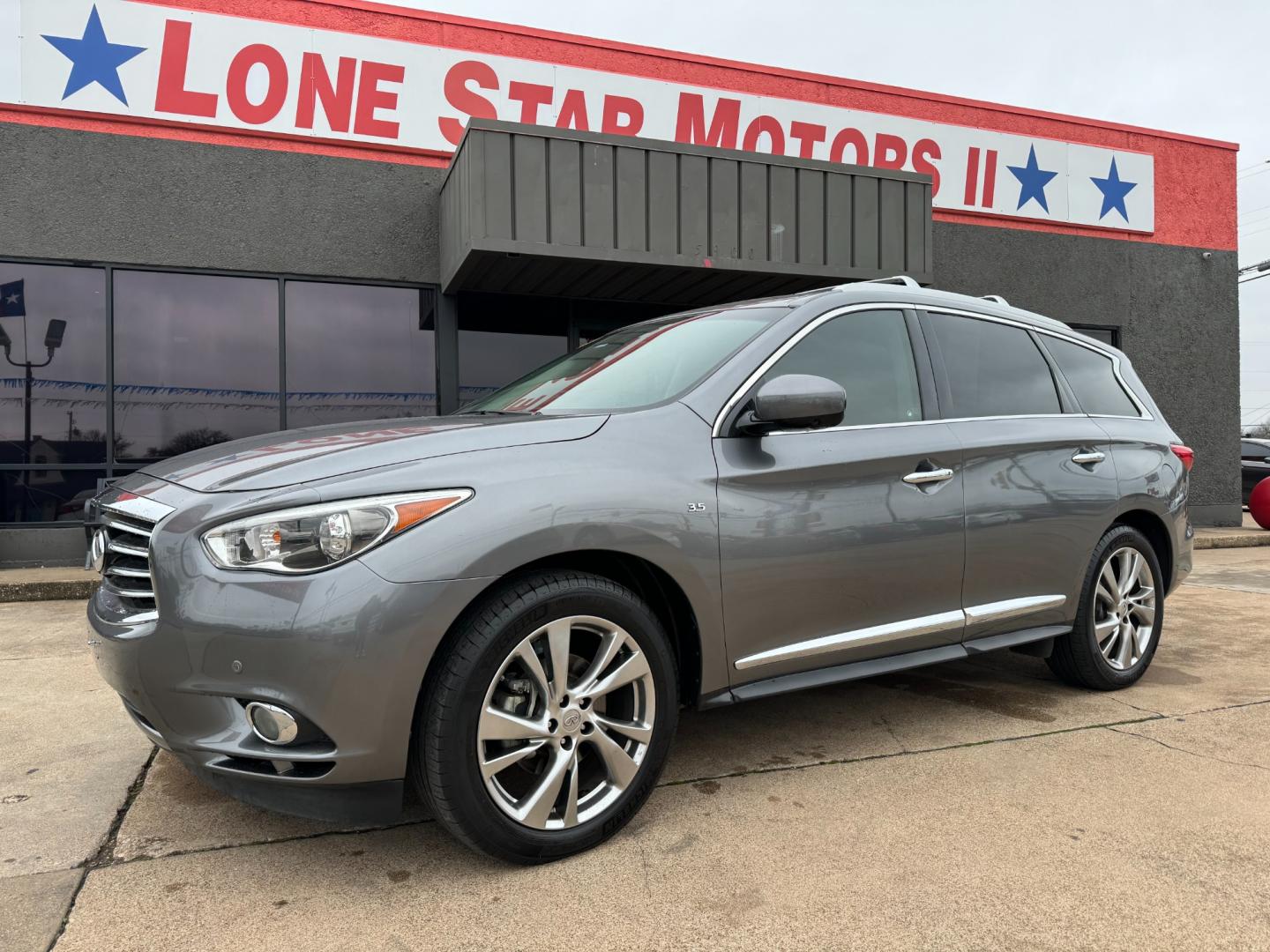 2015 GRAY INFINITI QX60 BASE (5N1AL0MNXFC) , located at 5900 E. Lancaster Ave., Fort Worth, TX, 76112, (817) 457-5456, 0.000000, 0.000000 - Photo#0